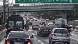 Μποτιλιάρισμα στους δρόμους της Αττικής, λόγω βροχόπτωσης