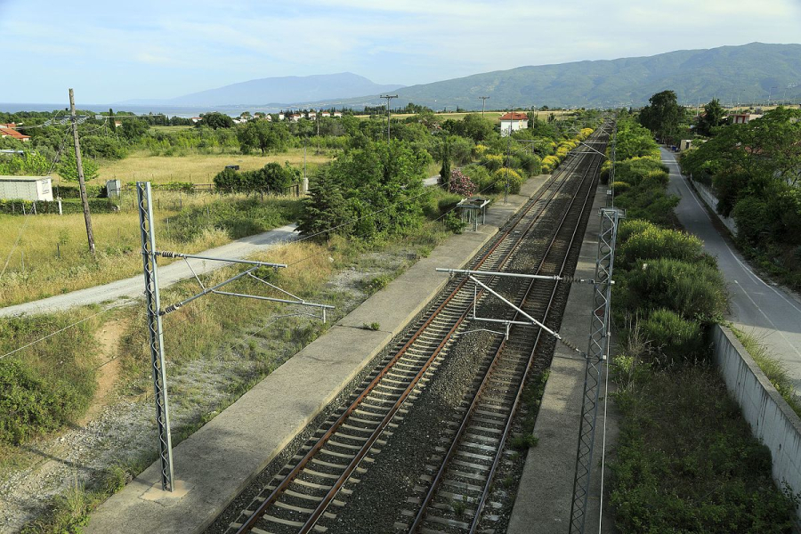 Επεσαν οι υπογραφές για τη σιδηροδρομική γραμμή Παλαιοφάρσαλος – Καλαμπάκα με ανάδοχο την ΑΒΑΞ