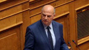 Τσιάρας: Απέσυρε άρθρο σχετικά με την κράτηση νεαρών ενήλικων