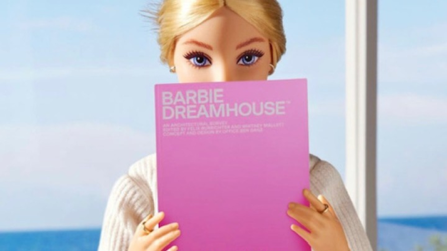 H Barbie γίνεται 65 ετών, αλλά δεν δείχνει καμία διάθεση να... αποσυρθεί