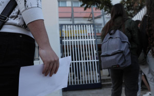 Μήνυση κατέθεσαν γονείς στο Ρέθυμνο, γιατί δεν επιτρέπεται στους μαθητές που δεν κάνουν self test να παρακολουθήσουν μαθήματα