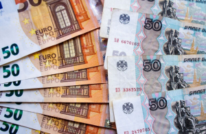 Στα 65,70 η ισοτιμία ευρώ - ρούβλι