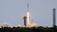 ΗΠΑ: Εκτοξεύτηκε πύραυλος της SpaceX- Μεταφέρει τέσσερις αστροναύτες στον Διεθνή Διαστημικό Σταθμό