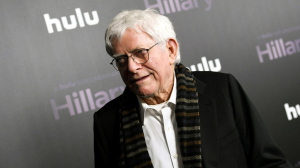 Απεβίωσε ο θρυλικός παρουσιαστής Φιλ Ντόναχιου - Άλλαξε την εικόνα της τηλεόρασης στις ΗΠΑ