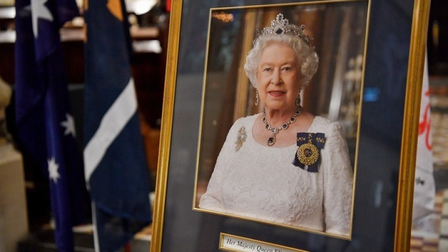 Ηγέτες από όλο τον κόσμο αποτίουν φόρο τιμής στη βασίλισσα Ελισάβετ Β'