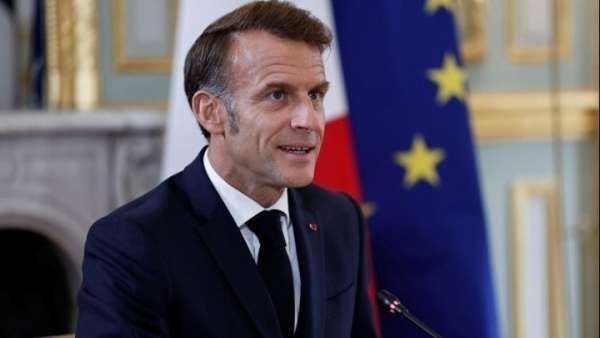 Γαλλία: Η αντιπαράθεση με τον Τραμπ ενισχύει τη δημοφιλία του Μακρόν