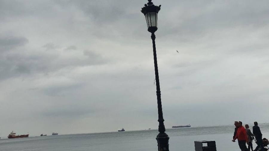 Βροχές και καταιγίδες την Κυριακή, με βοριάδες και μικρή πτώση της θερμοκρασίας