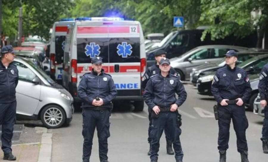 Σερβία: Ξεκίνησε ο «αφοπλισμός» των πολιτών - Διορία ενός μήνα για να παραδοθούν τα παράνομα όπλα