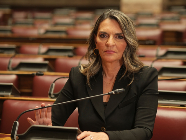 Νέα Αριστερά: Η Πέτη Πέρκα νέα Πρόεδρος της ΚΟ μετά την παραίτηση Χαρίτση