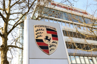Porsche: Άλμα 49,1% στα καθαρά κέρδη του α' εξαμήνου, στα 1,07 δισ. ευρώ