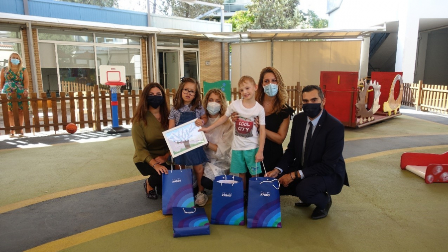 KPMG: Δωρίζει νέα σχολικά είδη για τα Γενναία Παιδιά της ΕΛΕΠΑΠ