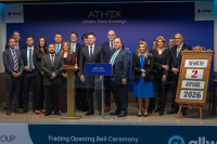 Allwyn: Σηματοδότησε τη διαπραγμάτευση των μετοχών της στο ΧΑ με την τελετή έναρξης της συνεδρίασης