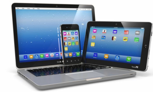 Ο Τραμπ εξαιρεί έξυπνα κινητά τηλέφωνα και υπολογιστές από τους δασμούς - Εν αναμονή ανακοινώσεων