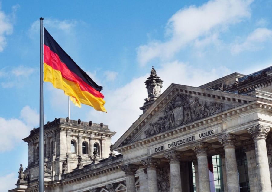 Γερμανία: Αυξήθηκε για πέμπτο συνεχή μήνα ο δείκτης οικονομικού κλίματος
