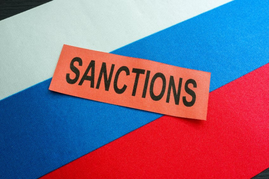 Sberbank: Η ρωσική οικονομία θα χρειαστεί μια 10ετία για να επιστρέψει στα επίπεδα προ κυρώσεων