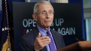 ΗΠΑ: Η Όμικρον θα μας βρει σχεδόν όλους, λέει ο Φάουτσι