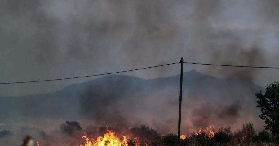 Ρέθυμνο: Πυρκαγιά στην περιοχή Ροδάκινο