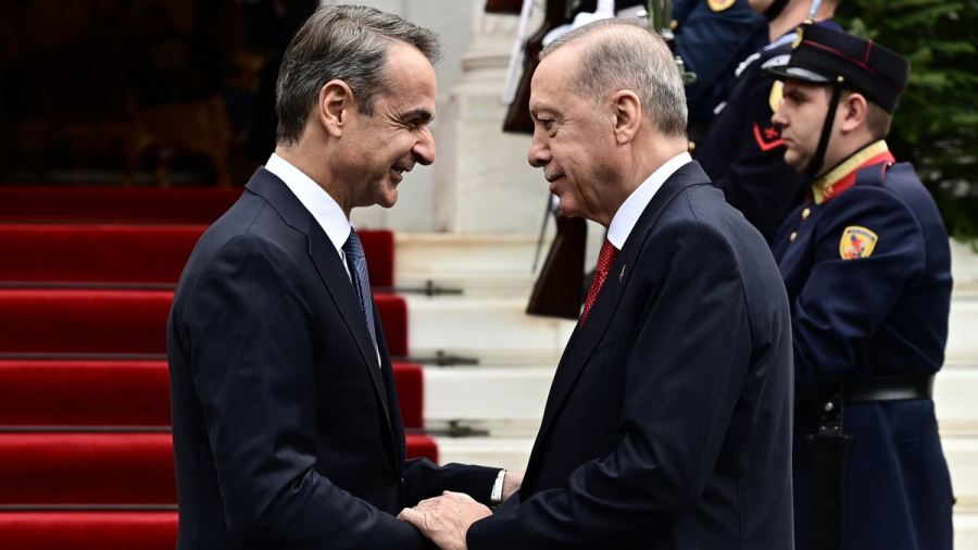 Στο Μέγαρο Μαξίμου ο Ρ. Ταγίπ Ερντογάν για την συνάντηση με τον Κ. Μητσοτάκη