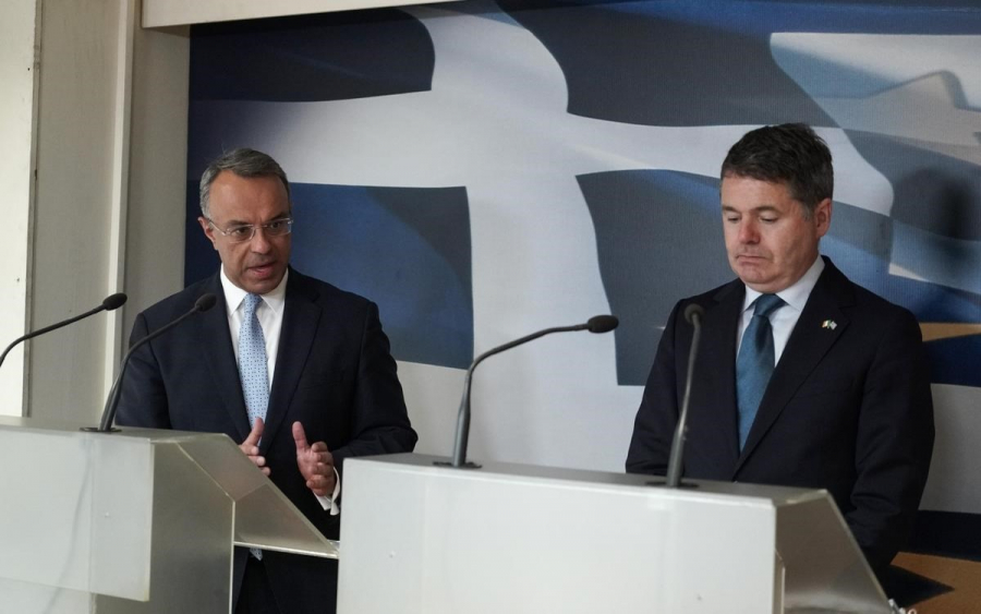 Εύσημα Ντόναχιου σε Σταϊκούρα και Ελλάδα για την αποπληρωμή του ΔΝΤ