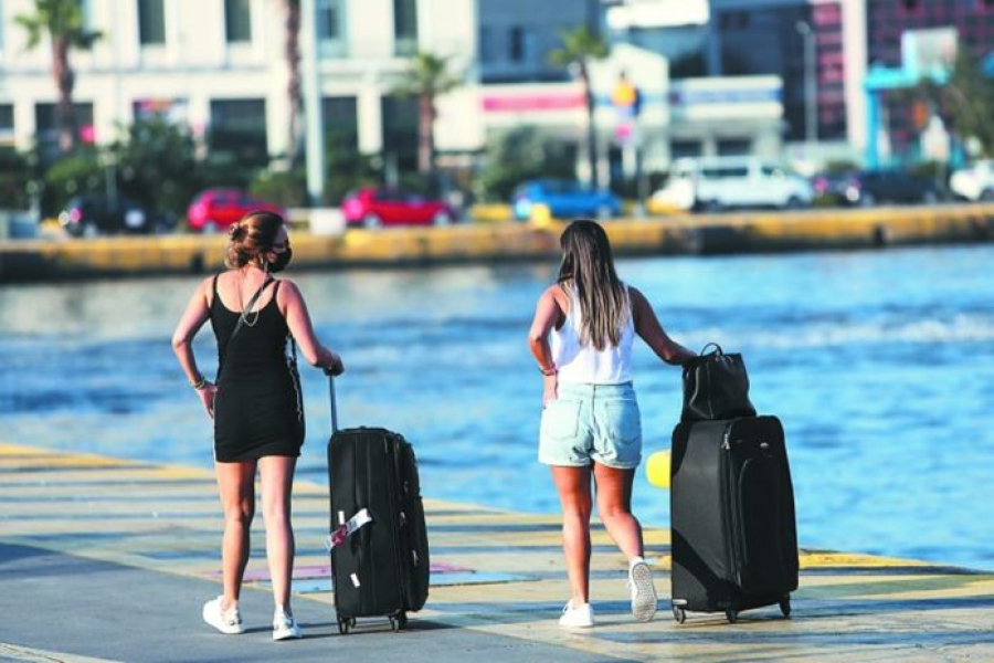 Αύξηση 2,6% στην επιβατική κίνηση στα ελληνικά λιμάνια στο γ' τρίμηνο του 2023