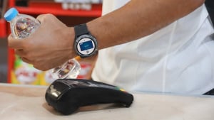 Εκτόξευση 220% των ανέπαφων πληρωμών μέχρι το 2027