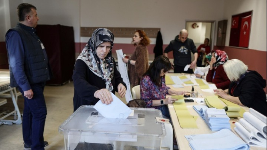 Τουρκία: «Επανάσταση στις κάλπες» και νέος πολιτικός άνεμος μετά τις δημοτικές εκλογές