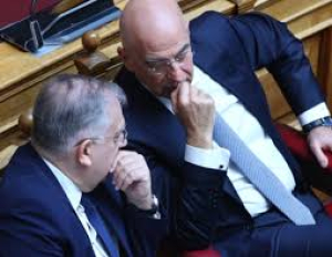 Υπογράφεται η σύμβαση για το πρόγραμμα «Θώραξ» παρουσία Δένδια - Θεοδωρικάκου