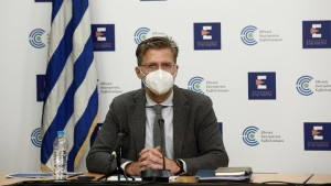 Σκέρτσος: Ο ΣΥΡΙΖΑ συμπεριφέρεται σαν να μην θέλει να τελειώσει η πανδημία