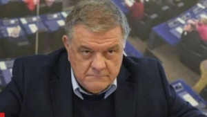 Qatargate: Το Βέλγιο θα αποσύρει το αίτημα για έκδοση της κόρης και της συζύγου του Παντσέρι