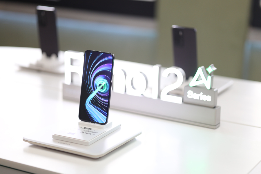 H OPPO παρουσίασε τα νέα Reno12 και Reno12 Pro στην Ελλάδα