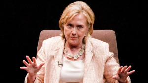 ΗΠΑ: Δεν θυμάμαι να έχω συναντήσει ποτέ τον Επστάιν, κατέθεσε η Χίλαρι Κλίντον