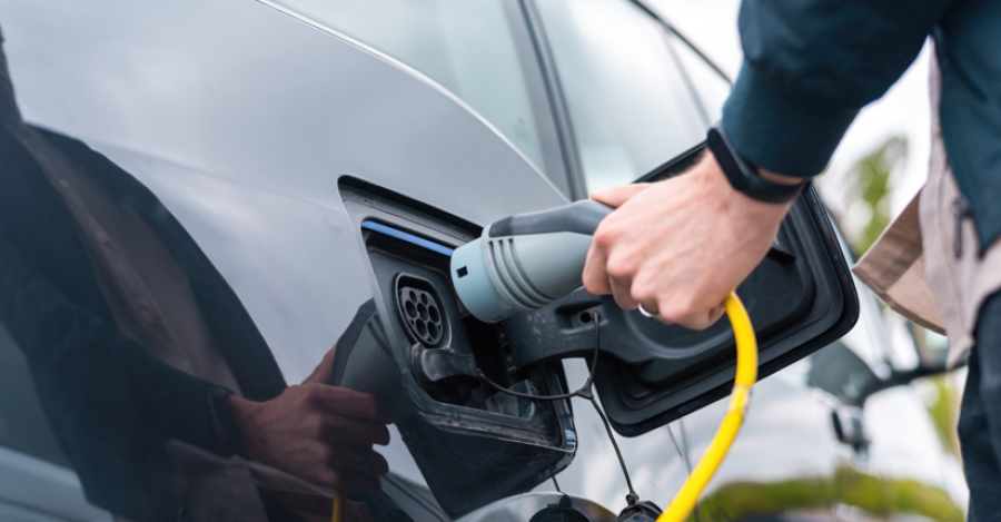 Στο 28,8% το μερίδιο των υβριδικών αυτοκινήτων σε πωλήσεις στην Ελλάδα το Μάρτιο- Αύξηση 8,6%