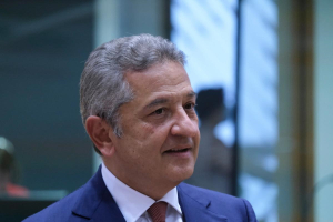 Πανέτα (ΕΚΤ): Πρέπει να γίνονται πιο μικρές αυξήσεις επιτοκίων