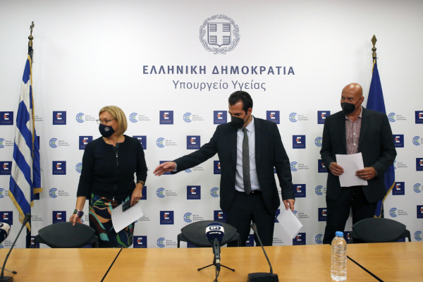 Πλεύρης: Φόβοι για πίεση στο ΕΣΥ από έξαρση γρίπης και κορωνοϊού