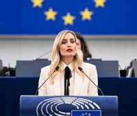 Ελεονώρα Μελέτη: Προστασία των δημιουργών από τις προκλήσεις της Τεχνητής Νοημοσύνης