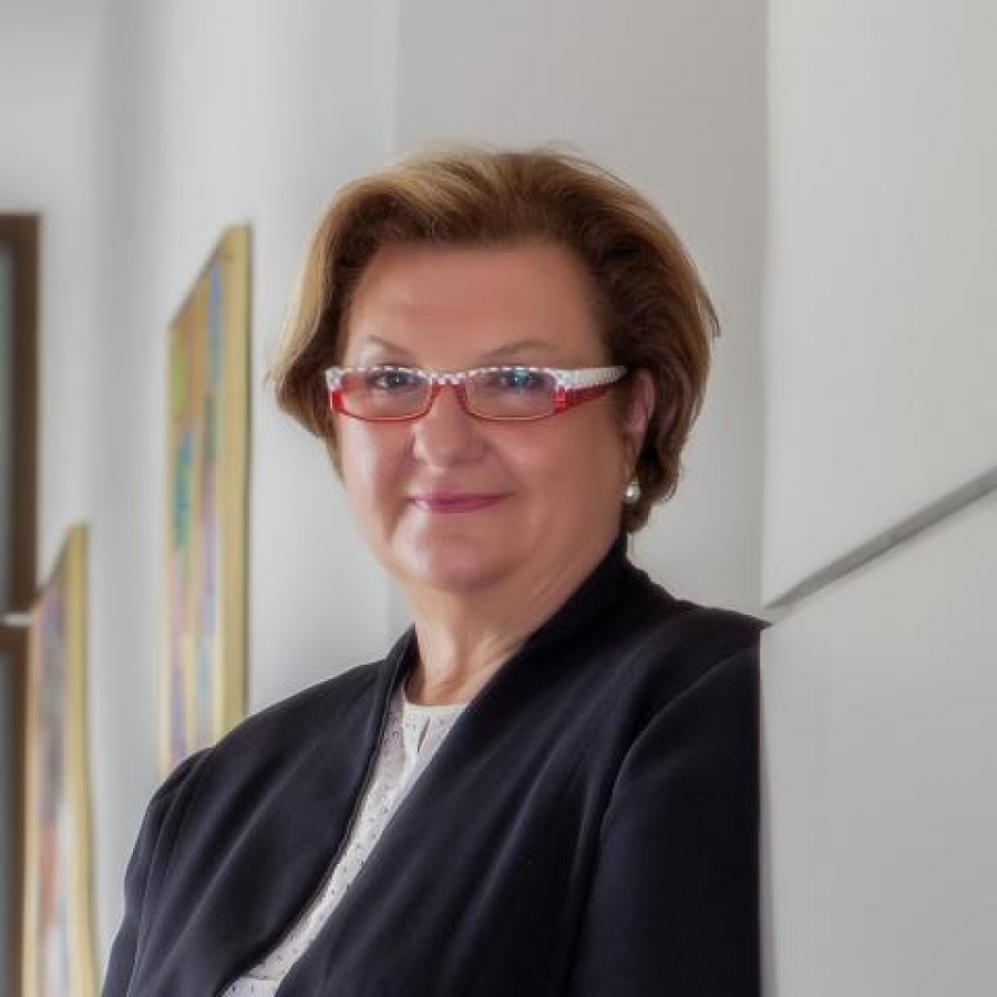 Η επικεφαλής της διοίκησης της ΜΕΒΓΑΛ και βασική μέτοχος κυρία Μαίρη Χατζάκου.