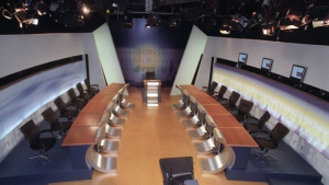 Debate: Δεκτές οι δημοσιογραφικές προτάσεις από τη Διακομματική