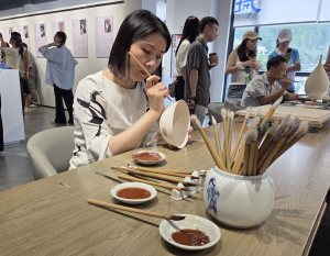 Κίνα: Τζινγκντεζέν, η πρωτεύουσα της πορσελάνης, των ελικοπτέρων και της low-altitude economy