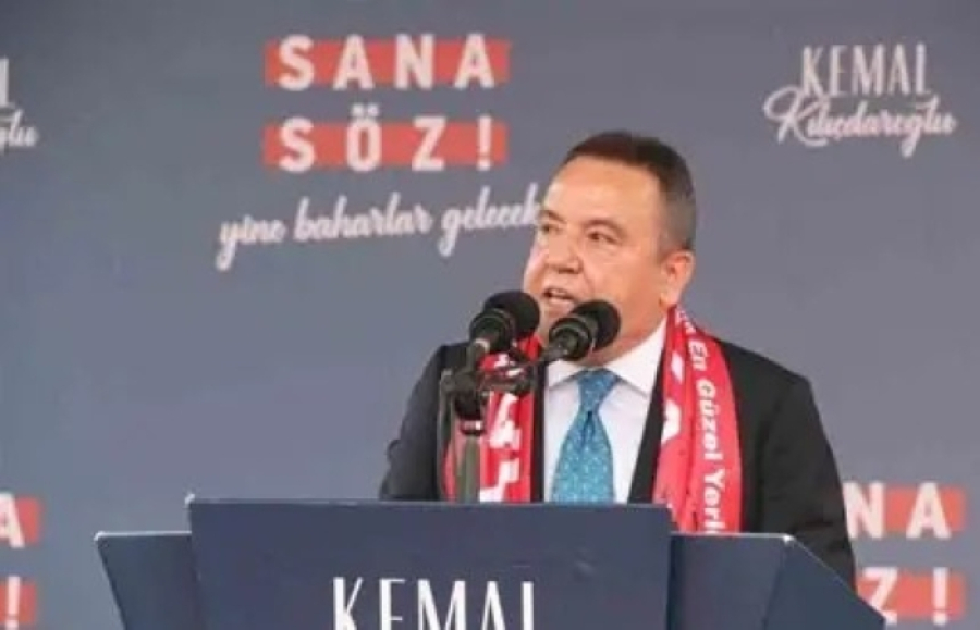 Τουρκία: Η κυβέρνηση έπαυσε τον δήμαρχο της Αττάλειας