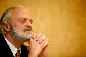 Πέθανε ο Σπύρος Φωκάς