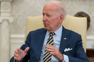 Μπάιντεν προς Πούτιν: Μη διανοηθείς να χρησιμοποιήσεις πυρηνικά, θα απαντήσουμε