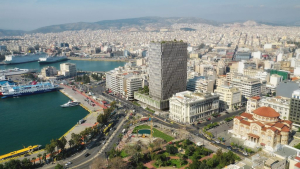 Πύργος Πειραιά: Προχωρούν οι εργασίες για την βιοκλιματική πρόσοψη μέσα στον Αύγουστο