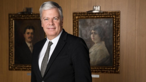 Το θρυλικό "Όλυμπος - Νάουσα", ο επιχειρηματίας Ντ. Τορνιβούκας και τι σημαίνει να "ξυπνάς" ένα ιστορικό κτήριο