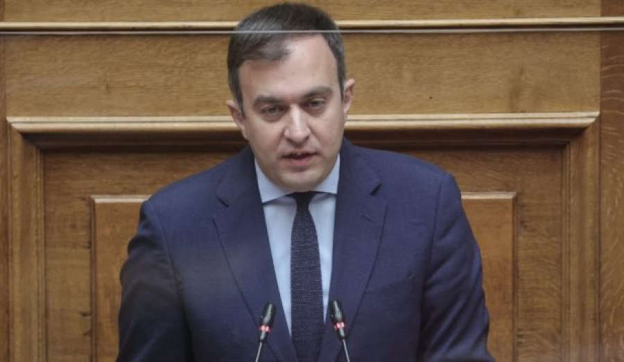 Ο Τάσος Χατζηβασιλείου, εκπρόσωπος του πρωθυπουργού στο συνέδριο του κόμματος Ερντογάν