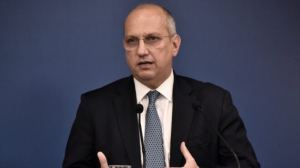 Οικονόμου: Εξετάζονται αυστηρότερες ποινές για τις τροχαίες παραβάσεις