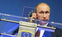 Bloomberg: Σε de facto εμπάργκο στο ρωσικό πετρέλαιο μπορεί να οδηγήσει η αντιπαράθεση Πούτιν - Ευρώπης