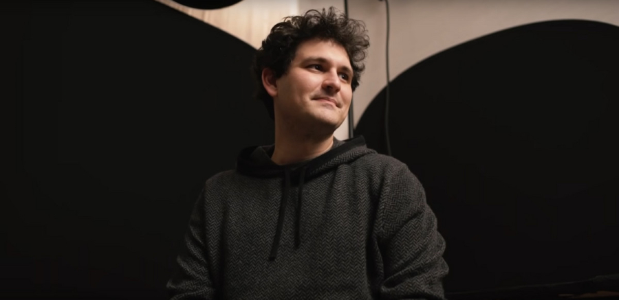 FTX: Ανακρίθηκε από την αστυνομία ο ιδρυτής του Σαμ Μπάνκμαν Φράιντ