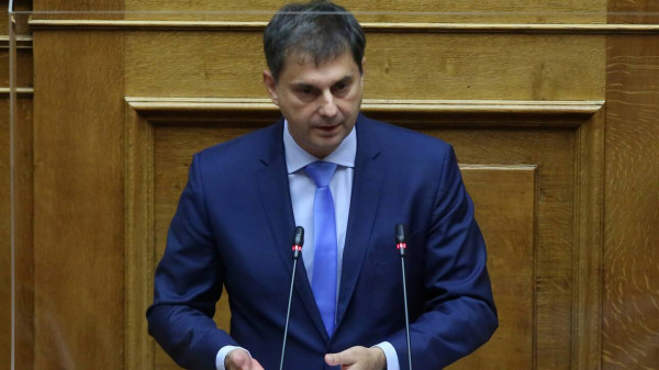 Στη Γερμανία ο υπουργός Τουρισμού Χάρης Θεοχάρης