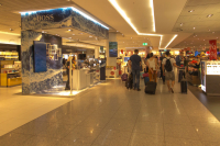 Τι απέγινε το προσωπικό σε αεροδρόμια και αεροπλάνα; (DW)