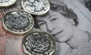 Βρετανία: Σε υψηλό 2 ετών ανήλθε η στερλίνα έναντι του ευρώ μετά την αύξηση των επιτοκίων